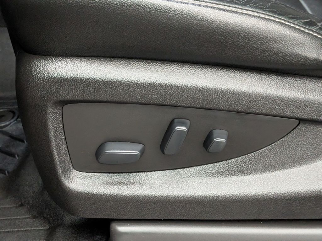 Thumbnail: 2018 Chevrolet Silverado 1500 - 27