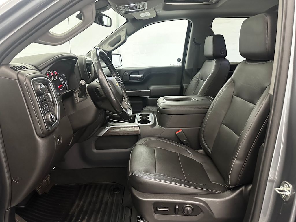 Thumbnail: 2020 Chevrolet Silverado 1500 - 11