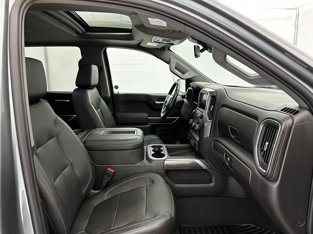 Thumbnail: 2020 Chevrolet Silverado 1500 - 12