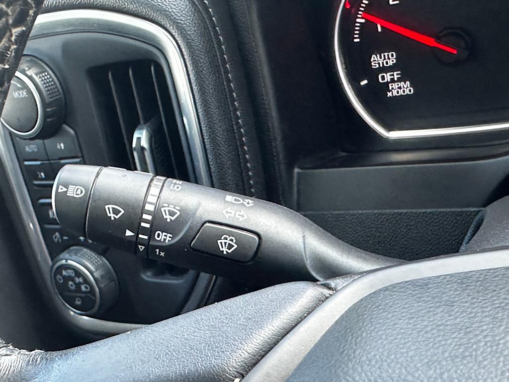 Thumbnail: 2020 Chevrolet Silverado 1500 - 33