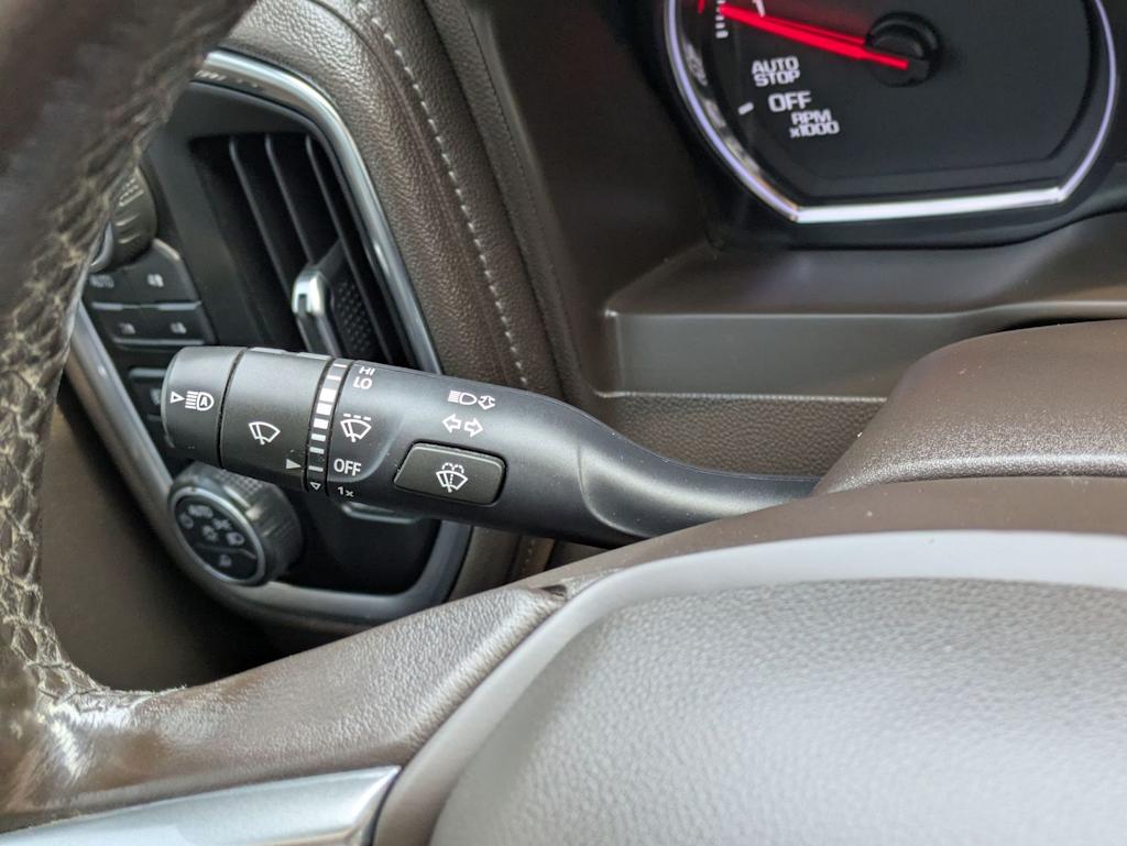 Thumbnail: 2020 Chevrolet Silverado 1500 - 33