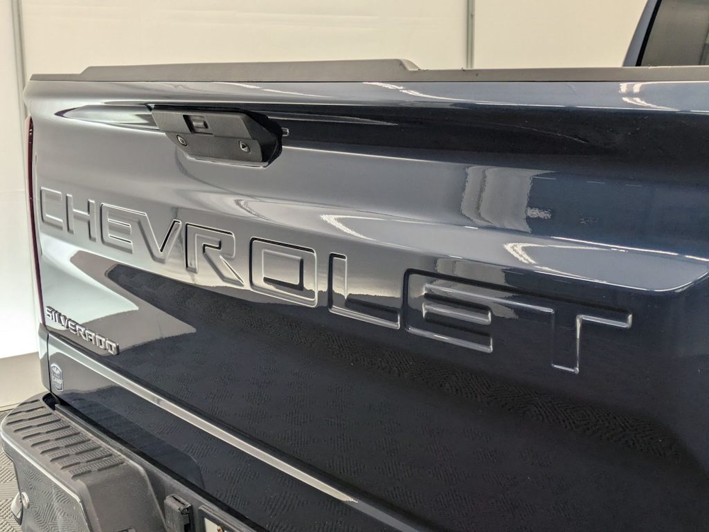 Thumbnail: 2020 Chevrolet Silverado 1500 - 25