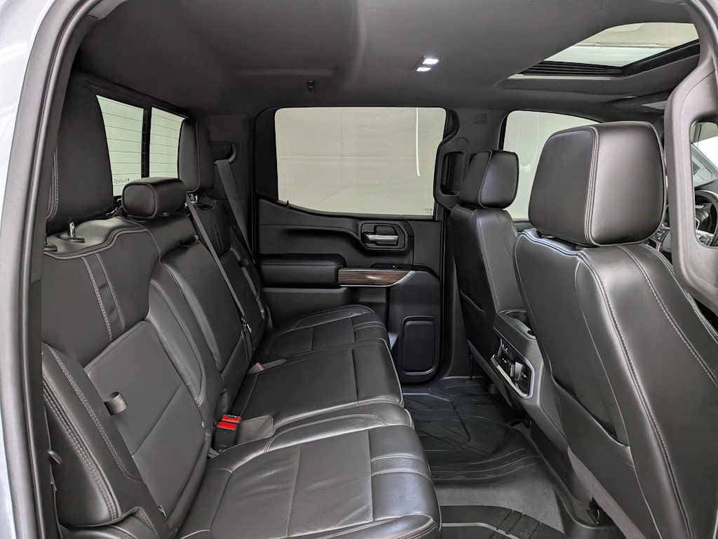 Thumbnail: 2020 Chevrolet Silverado 1500 - 32