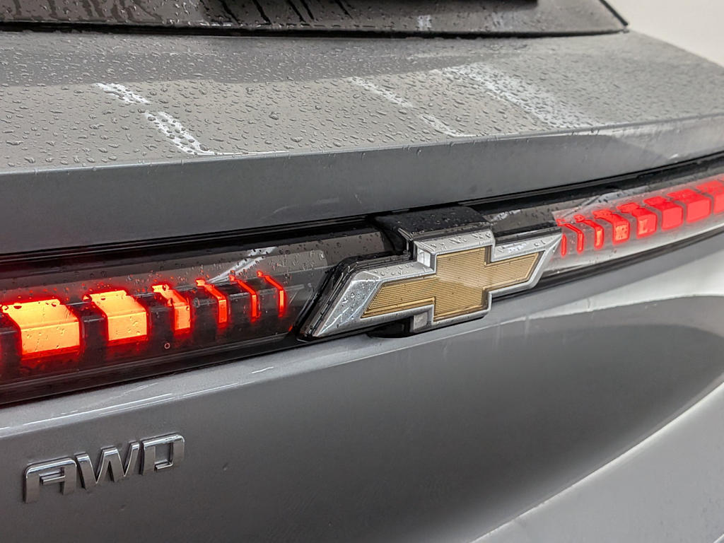 Thumbnail: 2026 Chevrolet Equinox - 23