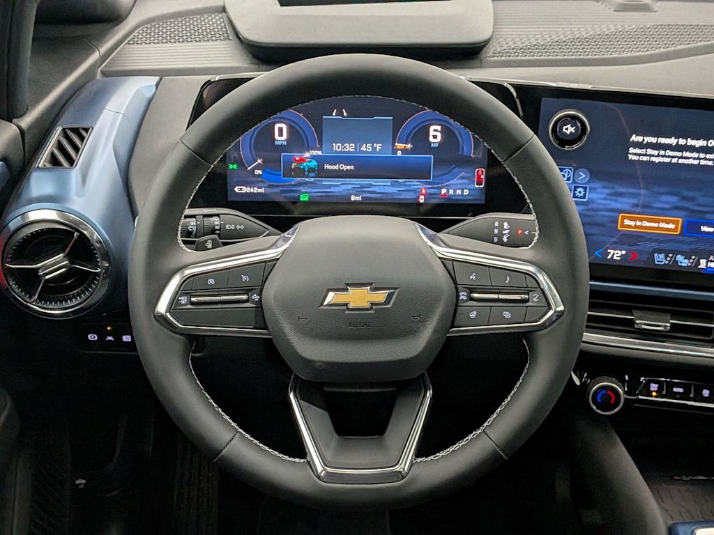 Thumbnail: 2026 Chevrolet Equinox - 14
