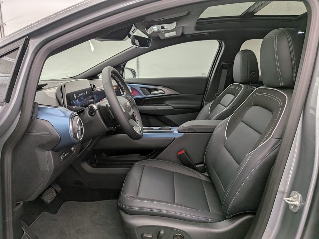 Thumbnail: 2026 Chevrolet Equinox - 11