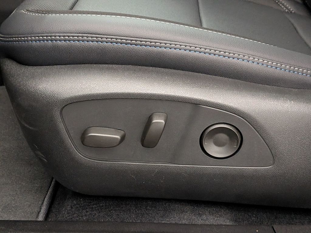 Thumbnail: 2026 Chevrolet Equinox - 25