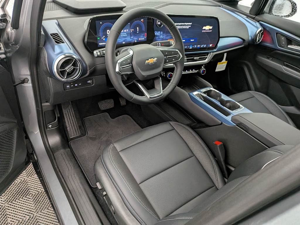 Thumbnail: 2026 Chevrolet Equinox - 2