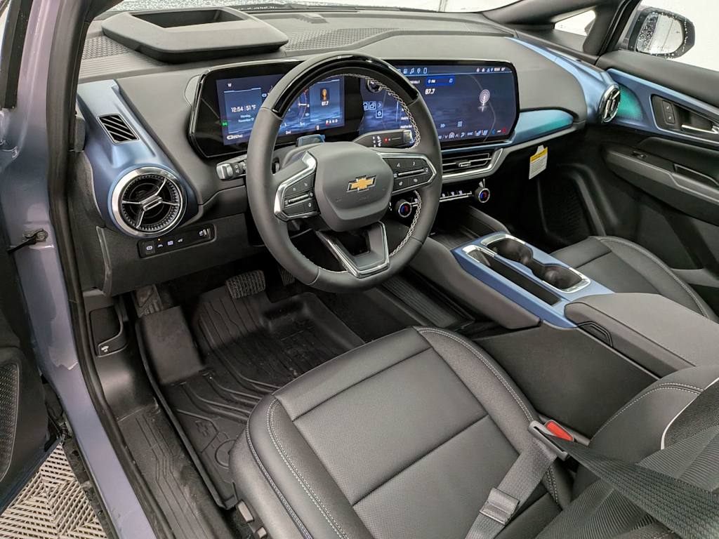 Thumbnail: 2026 Chevrolet Equinox - 2