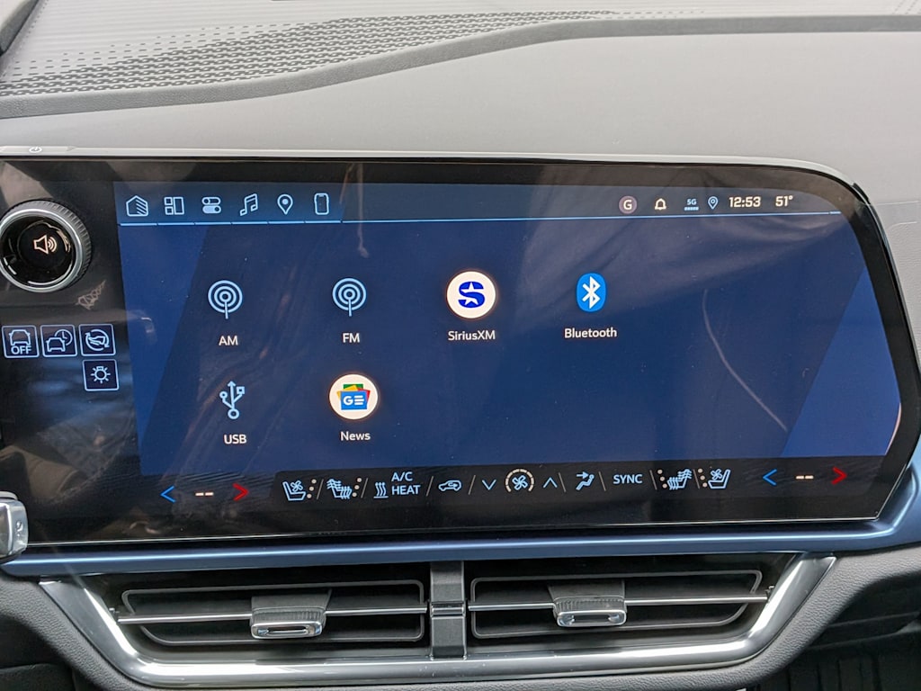 Thumbnail: 2026 Chevrolet Equinox - 14