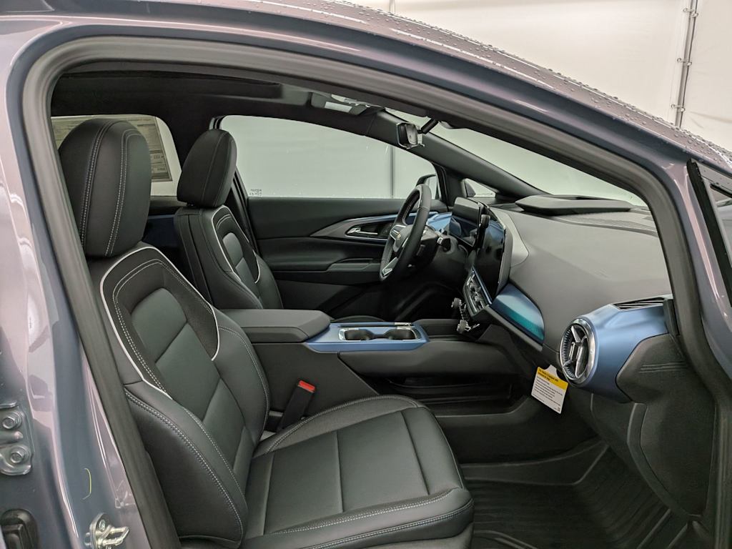 Thumbnail: 2026 Chevrolet Equinox - 11