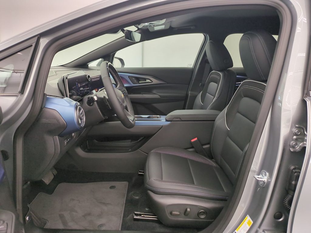 Thumbnail: 2026 Chevrolet Equinox - 11
