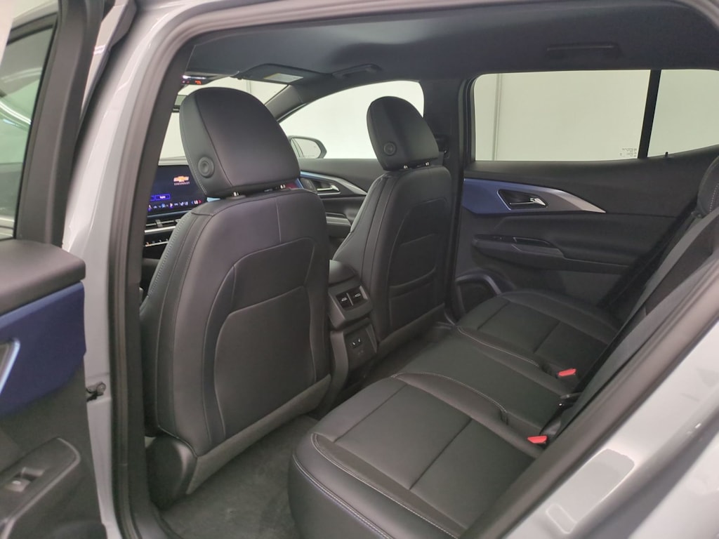 Thumbnail: 2026 Chevrolet Equinox - 13