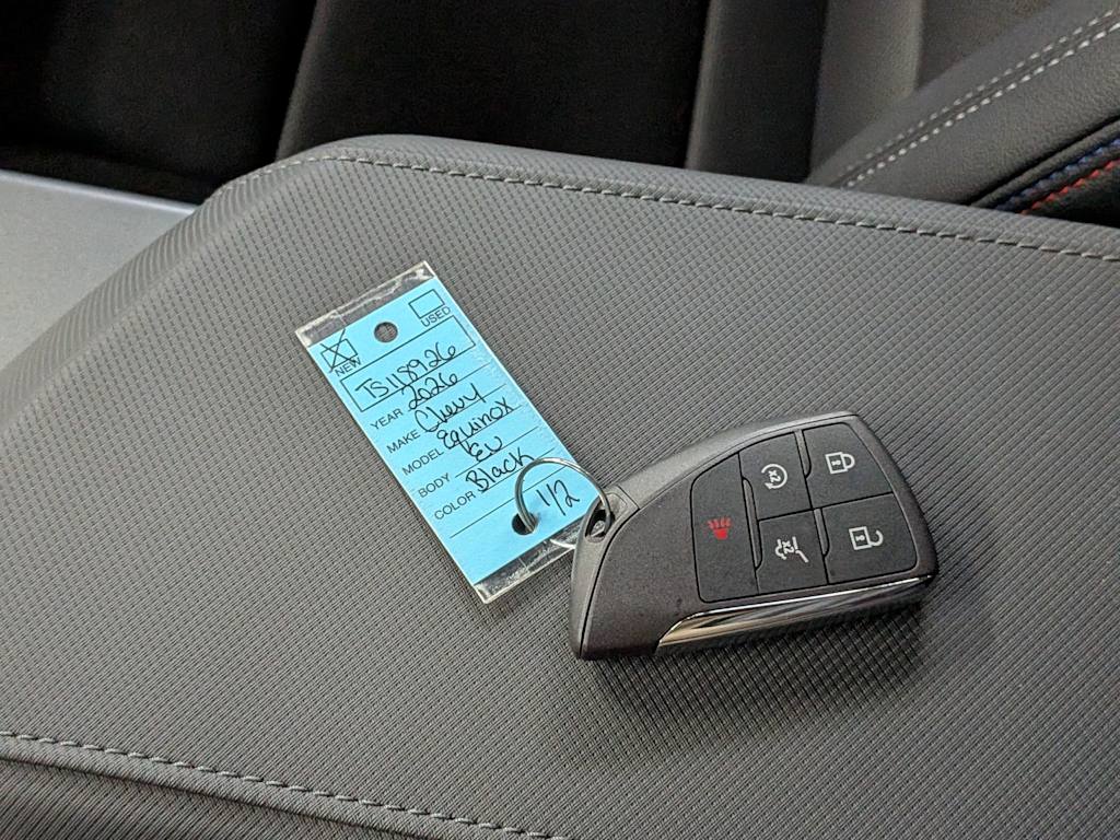 Thumbnail: 2026 Chevrolet Equinox - 17