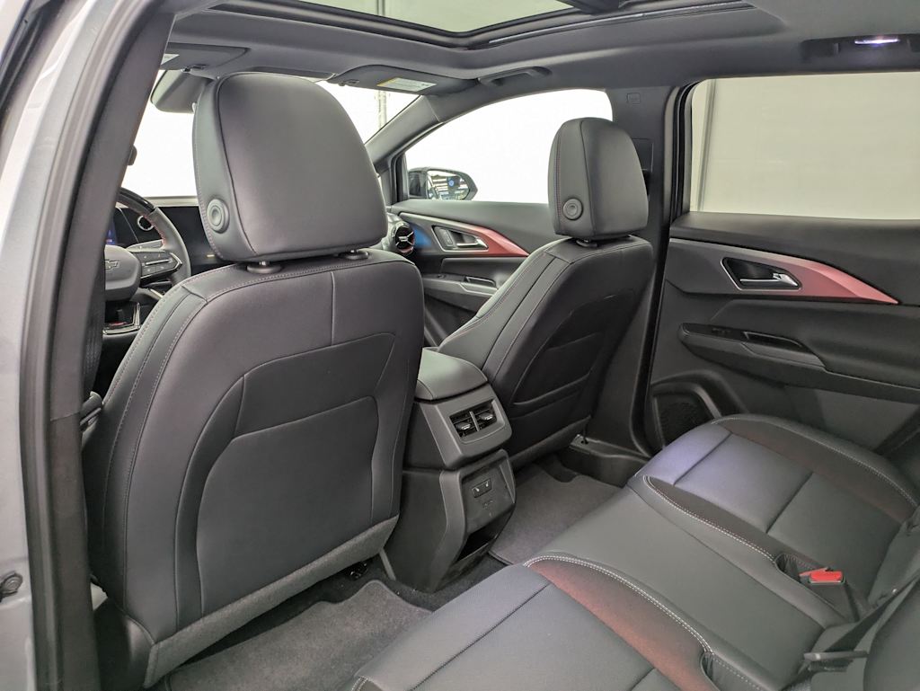 Thumbnail: 2026 Chevrolet Equinox - 12