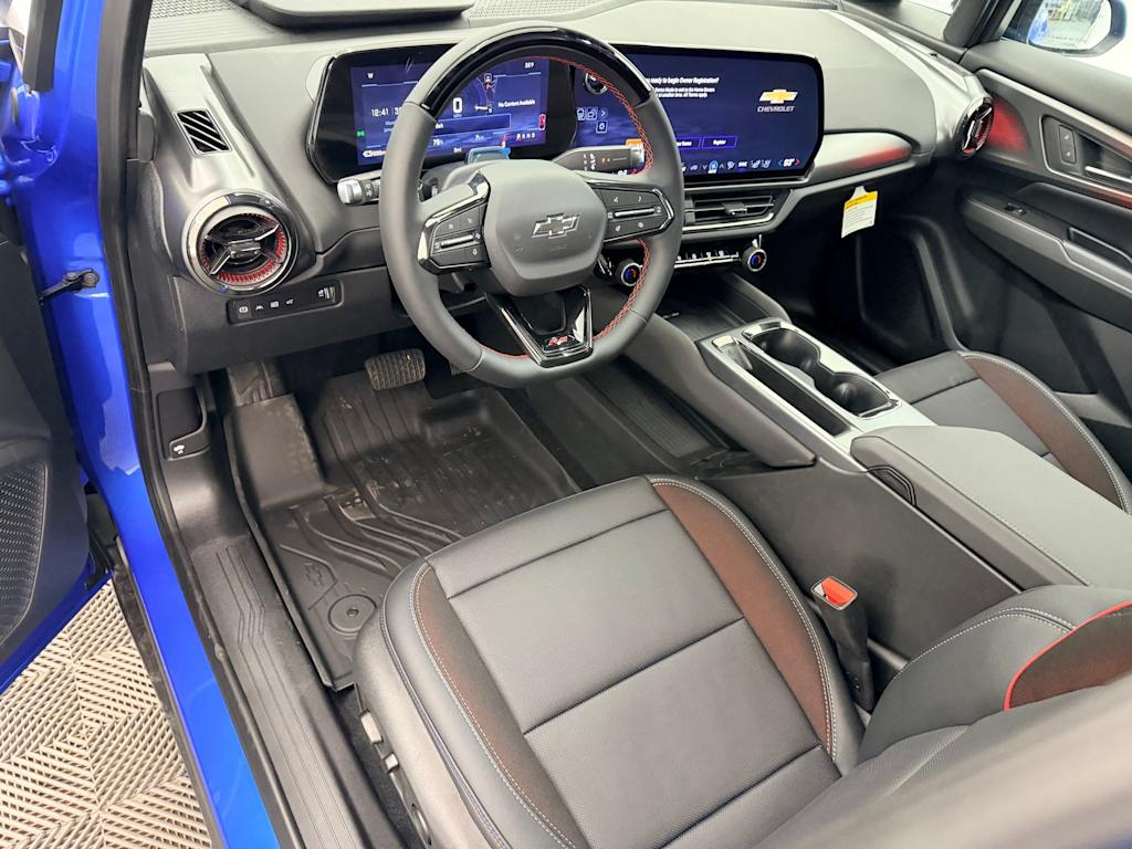 Thumbnail: 2026 Chevrolet Equinox - 2