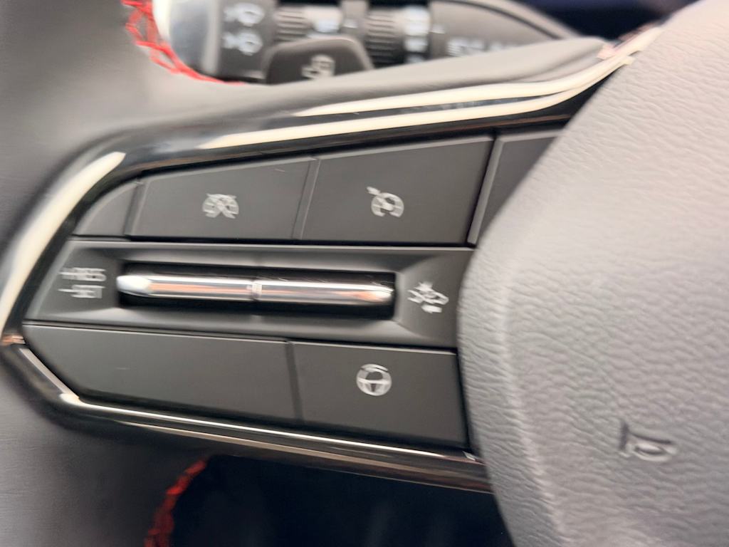 Thumbnail: 2026 Chevrolet Equinox - 29