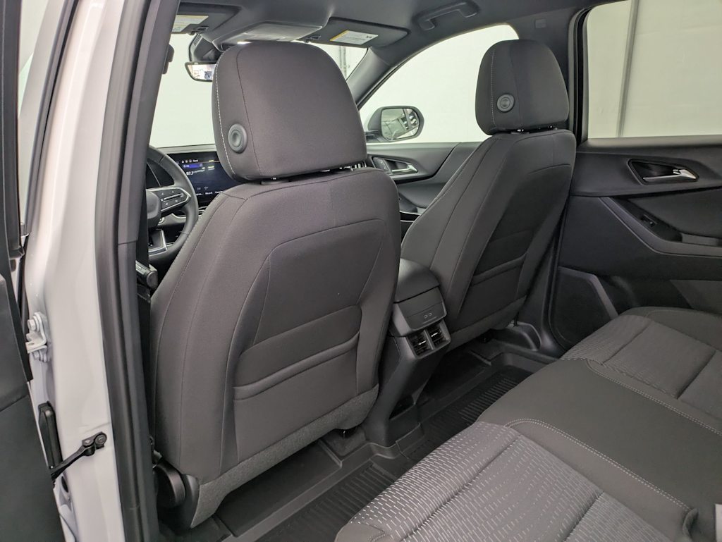 Thumbnail: 2026 Chevrolet Equinox - 12