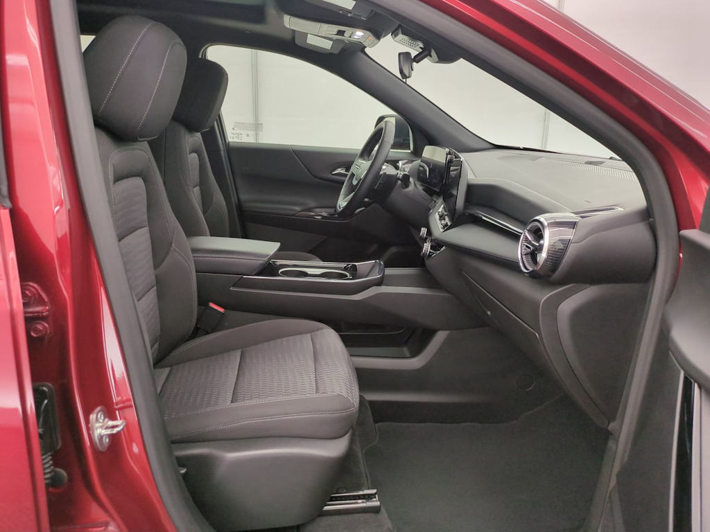 Thumbnail: 2025 Chevrolet Equinox - 12