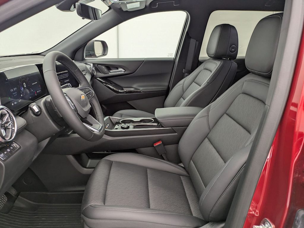 Thumbnail: 2026 Chevrolet Equinox - 11