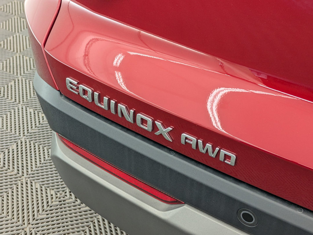 Thumbnail: 2026 Chevrolet Equinox - 23