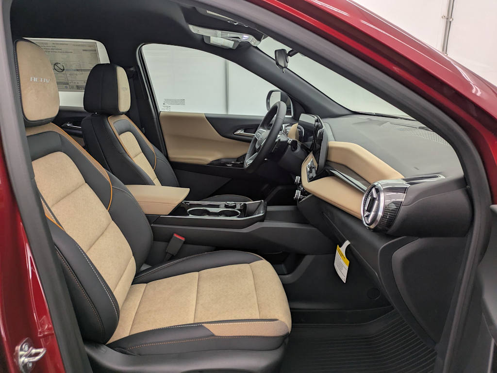 Thumbnail: 2026 Chevrolet Equinox - 11