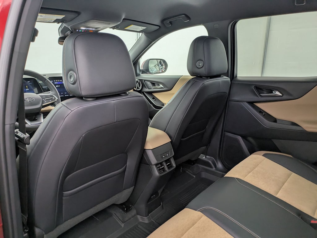 Thumbnail: 2026 Chevrolet Equinox - 12