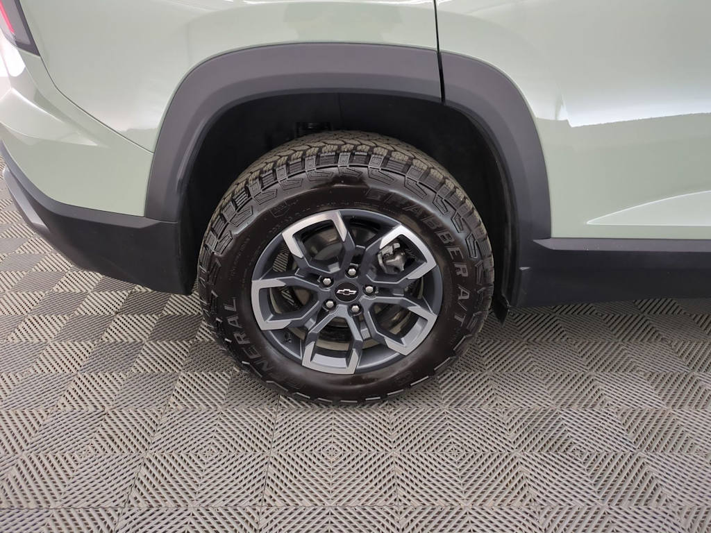Thumbnail: 2026 Chevrolet Equinox - 8