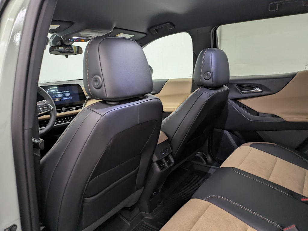 Thumbnail: 2026 Chevrolet Equinox - 13