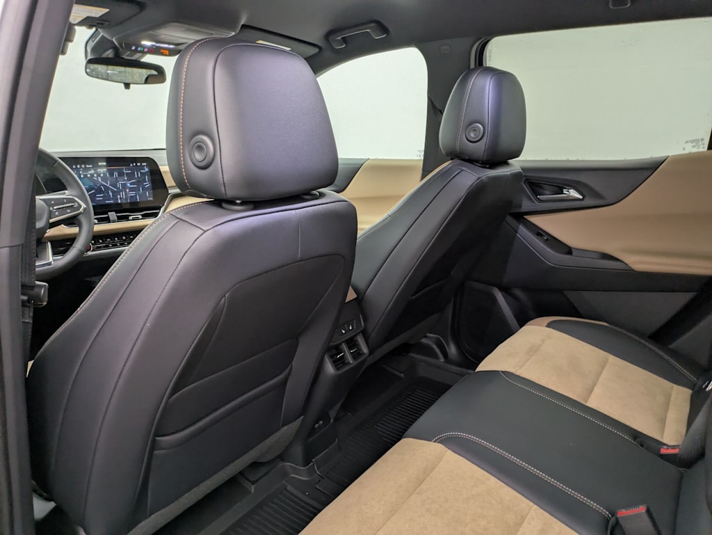 Thumbnail: 2026 Chevrolet Equinox - 12
