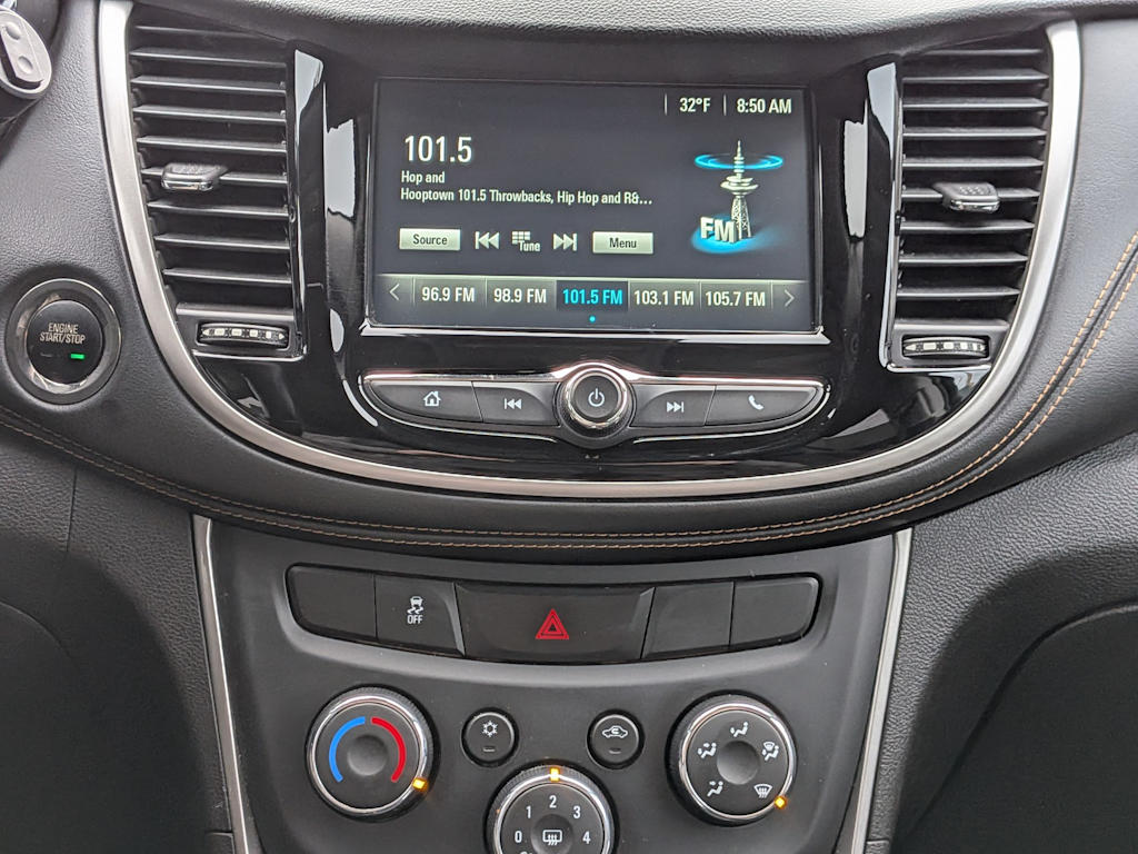 Thumbnail: 2017 Chevrolet Trax - 12