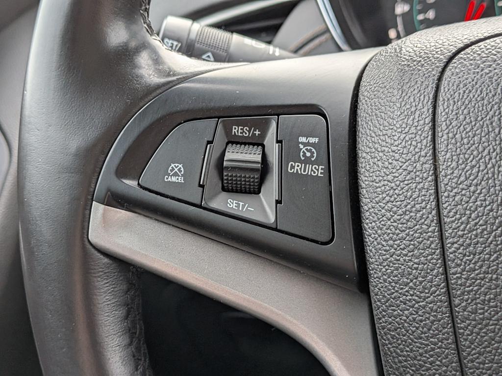 Thumbnail: 2017 Chevrolet Trax - 28