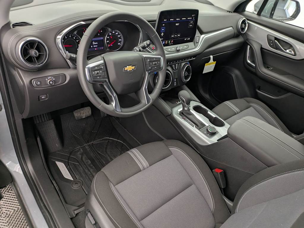 Thumbnail: 2026 Chevrolet Blazer - 2
