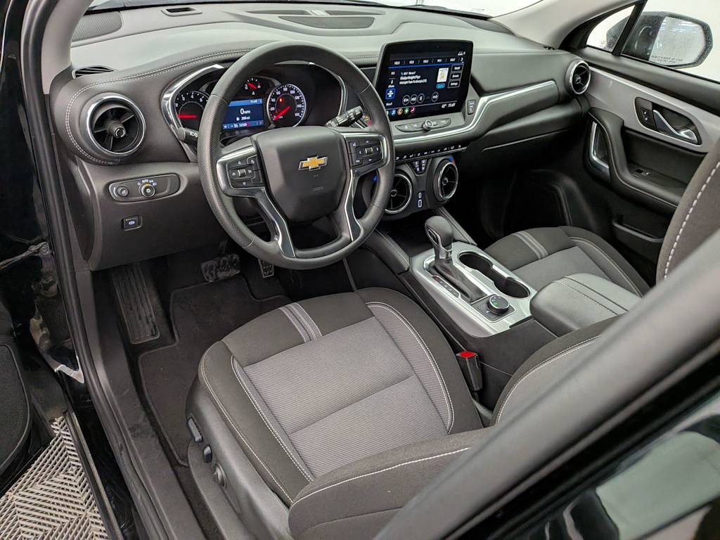 Thumbnail: 2025 Chevrolet Blazer - 2