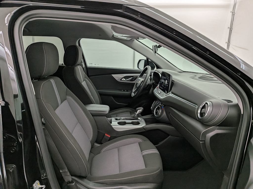 Thumbnail: 2025 Chevrolet Blazer - 12