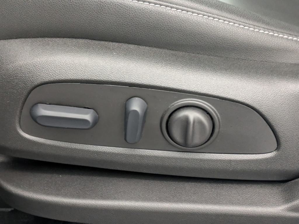 Thumbnail: 2024 Chevrolet Blazer - 26