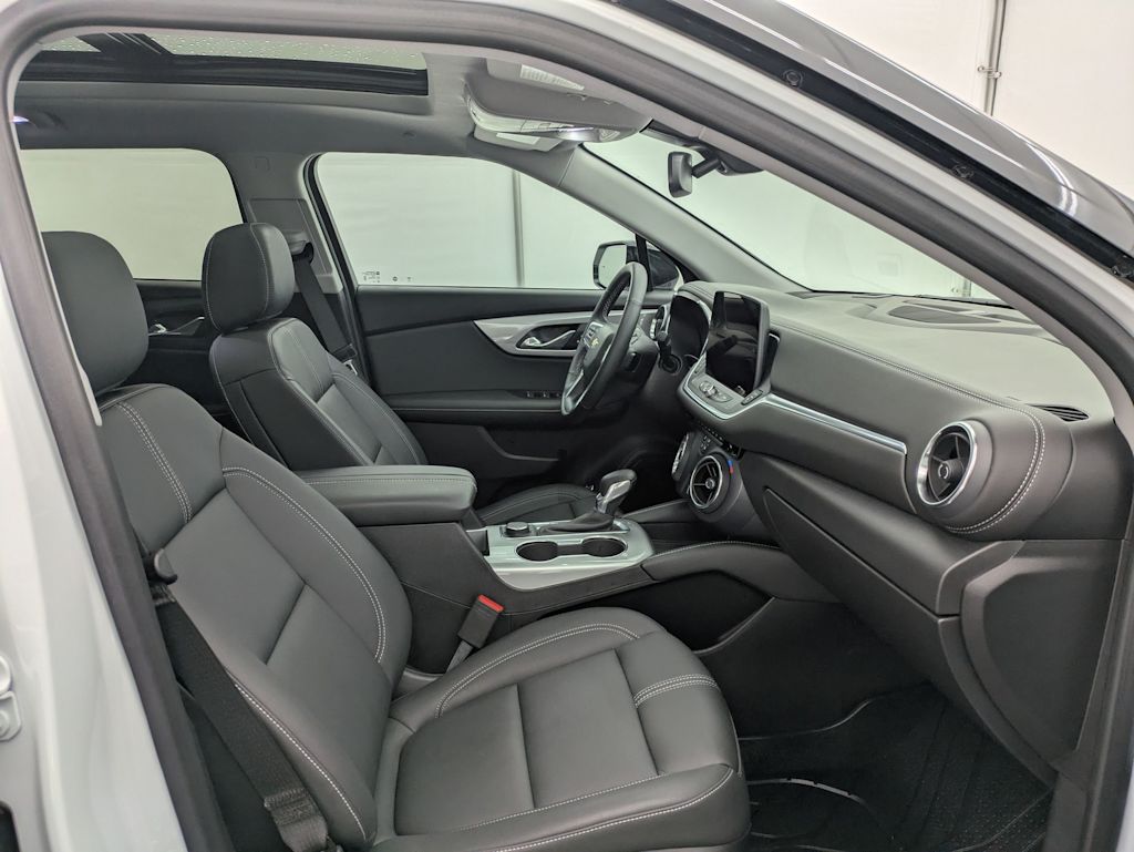 Thumbnail: 2024 Chevrolet Blazer - 12