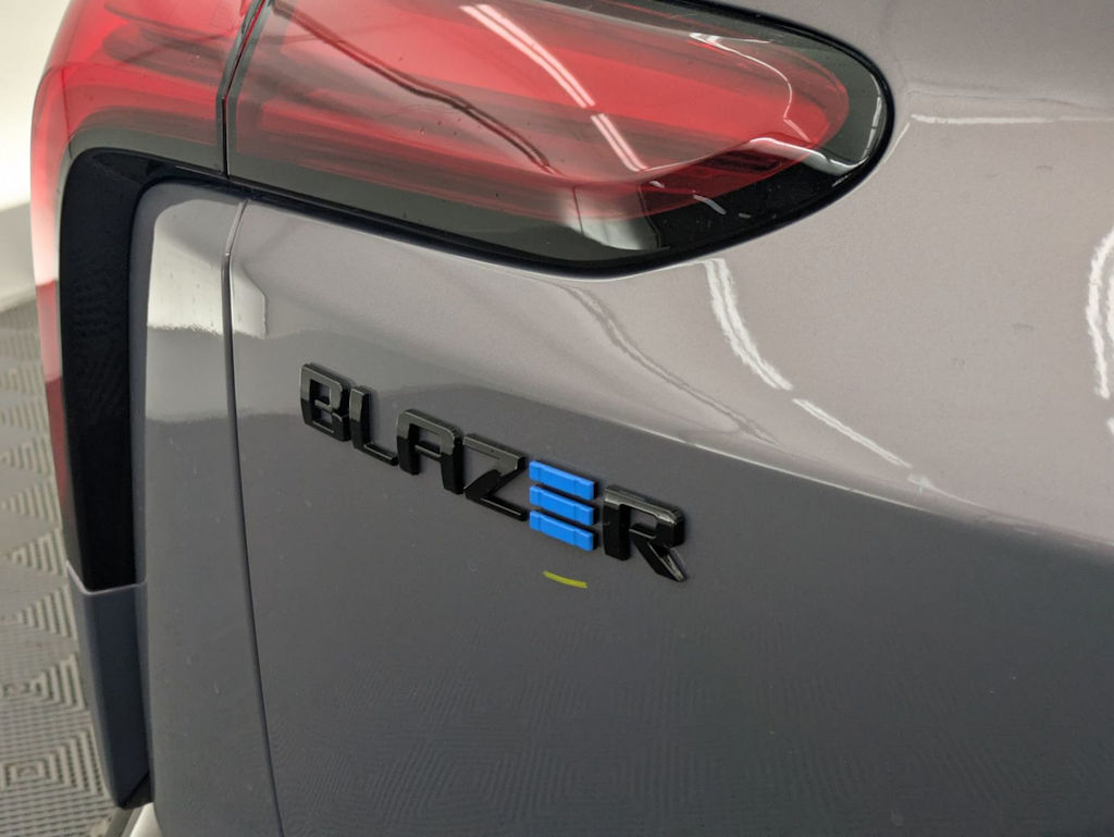 Thumbnail: 2026 Chevrolet Blazer EV - 25