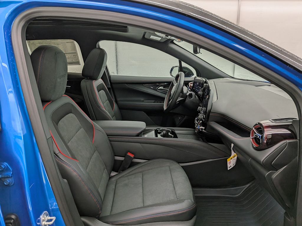 Thumbnail: 2026 Chevrolet Blazer EV - 12