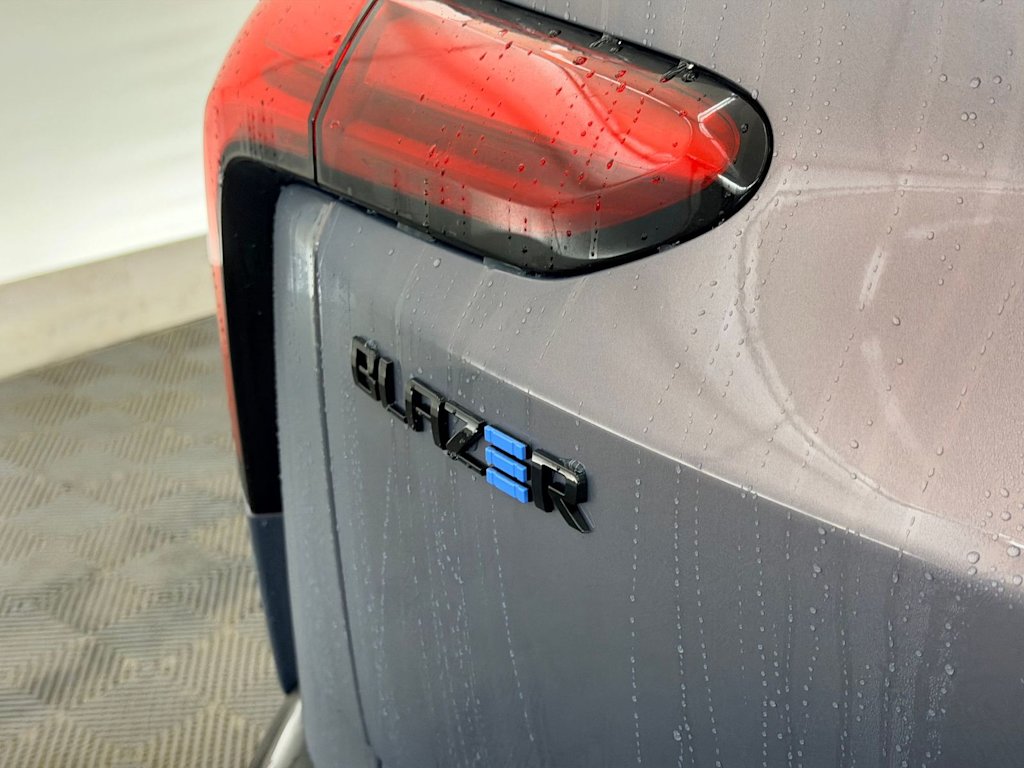 Thumbnail: 2026 Chevrolet Blazer EV - 26