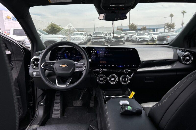 Thumbnail: 2024 Chevrolet Blazer EV - 2