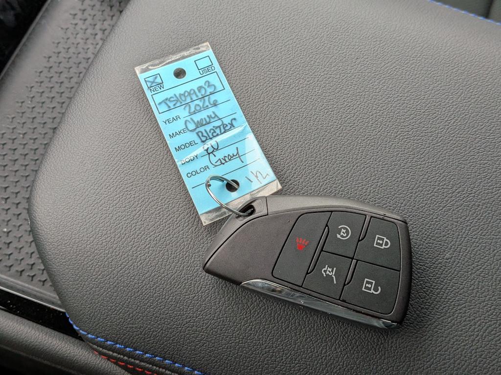 Thumbnail: 2026 Chevrolet Blazer EV - 18