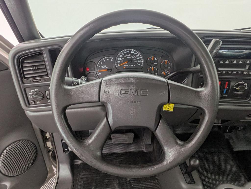 Thumbnail: 2006 GMC Sierra 1500 - 10