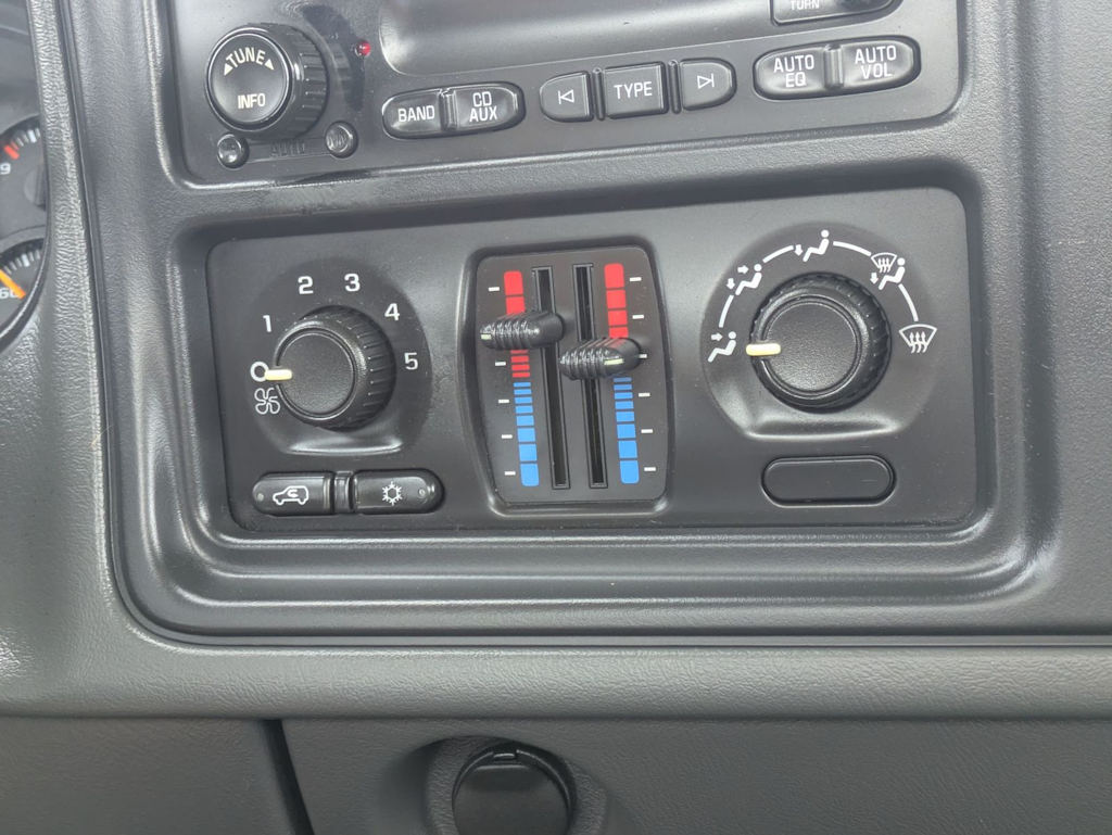 Thumbnail: 2006 GMC Sierra 1500 - 27