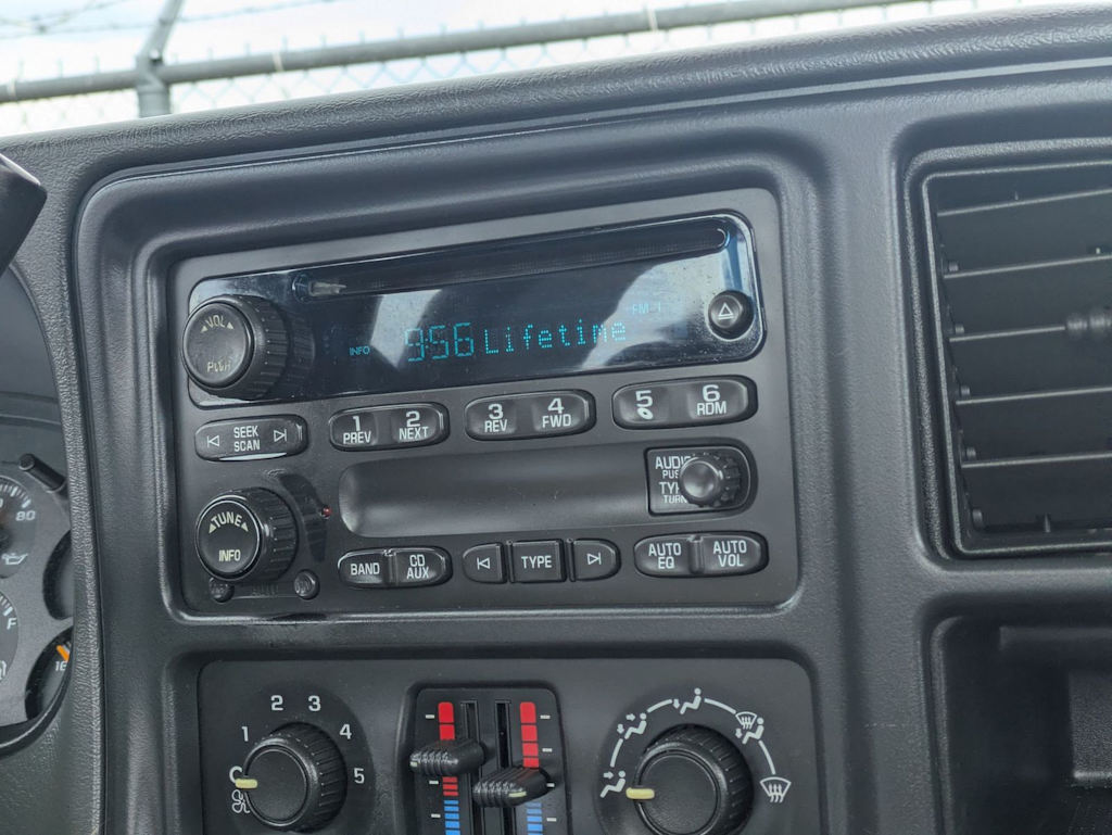 Thumbnail: 2006 GMC Sierra 1500 - 26