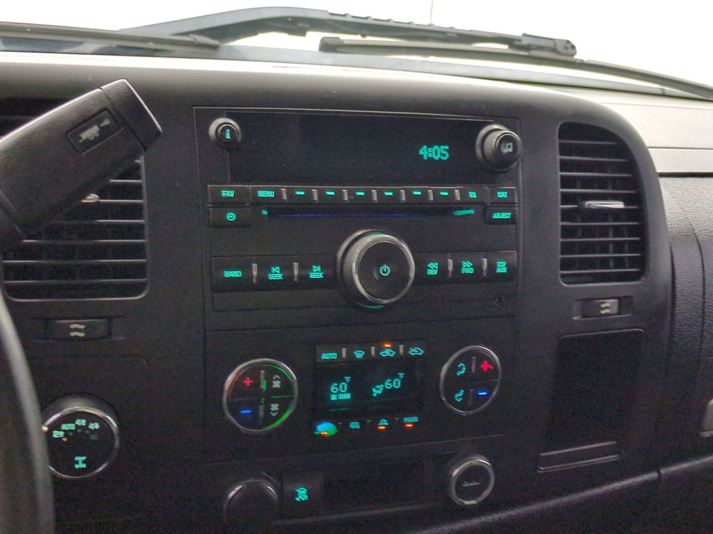 Thumbnail: 2011 GMC Sierra 1500 - 16