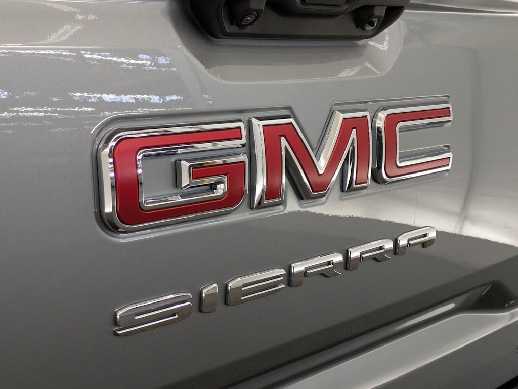 2024 GMC Sierra 1500 SLE 24