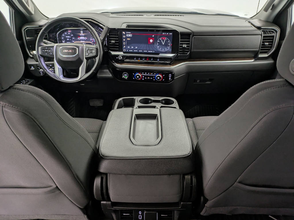2024 GMC Sierra 1500 SLE 10