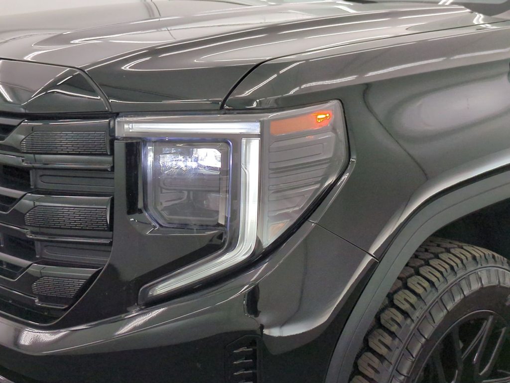 Thumbnail: 2024 GMC Sierra 1500 - 24