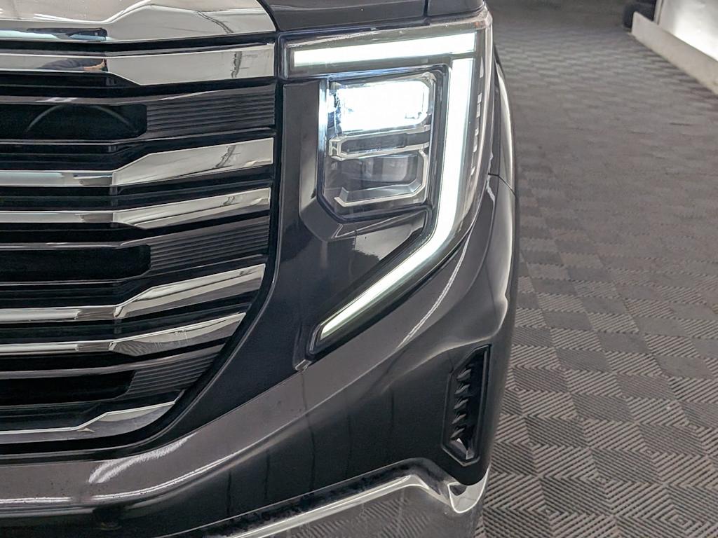Thumbnail: 2022 GMC Sierra 1500 - 23